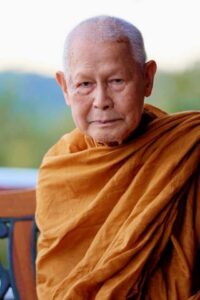 จัดพิธีถวายน้ำสรงศพ “พระอาจารย์ทิวา อาภากโร” พระวิปัสสนาจารย์สายพระป่า ผู้บุกเบิกเผยแผ่พระพุทธศาสนาในยุโรป